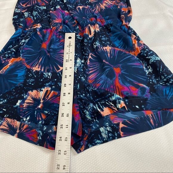 BCBGMaxazaria Dark Tropical Print V Neck Romper - Picture 6 of 8
